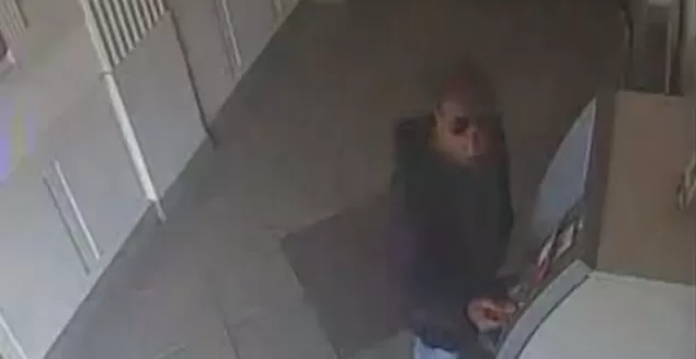 Sprawca kradzieży pieniędzy z bankomatów