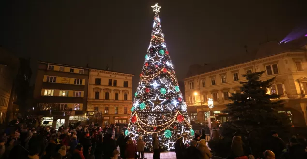 Zapalenie iluminacji na choince - 06.12.2016