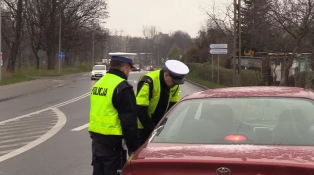 Diagności bezpłatnie sprawdzą światła w pojazdach