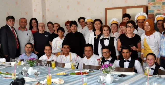 Gotuj, obsługuj i mów po angielsku, czyli Erasmus+ w Gastronomie