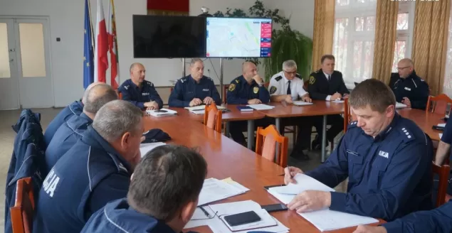 Spotkanie policjantów ze strażnikami miejskimi